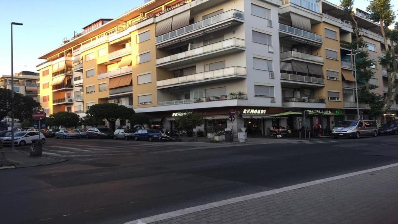 From Ostia Beach To Rome & Airport In A Heartbeat! Exterior foto
